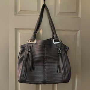 B Makowsky Silver Leather Purse